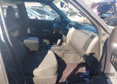 2011 Ford Escape Xlt z USA, uszkodzony, nr VIN 1FMCU0D78BKB35044